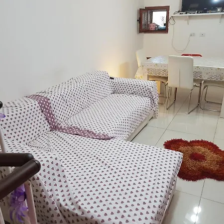 아파트 Casa Vacanze Via Cappuccini 칼타기론